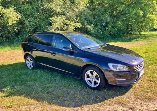 Volvo V60 cena 44900 przebieg: 194000, rok produkcji 2014 z Luboń małe 742